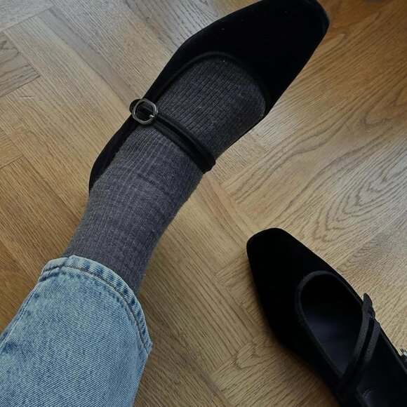 Zara ballerina black velvet - size 38 - like new - - Picture 4 of 4